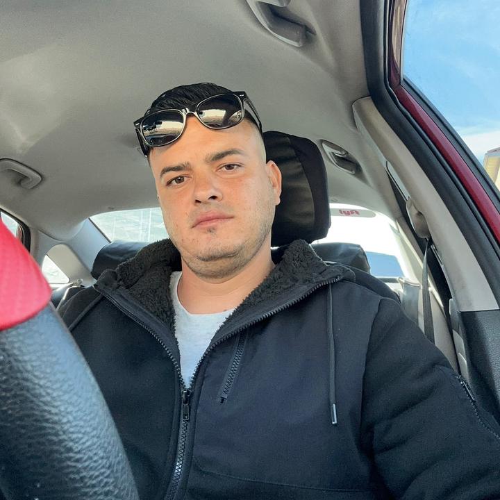 Profile Picture of richar (@richarsardina) on Tiktok