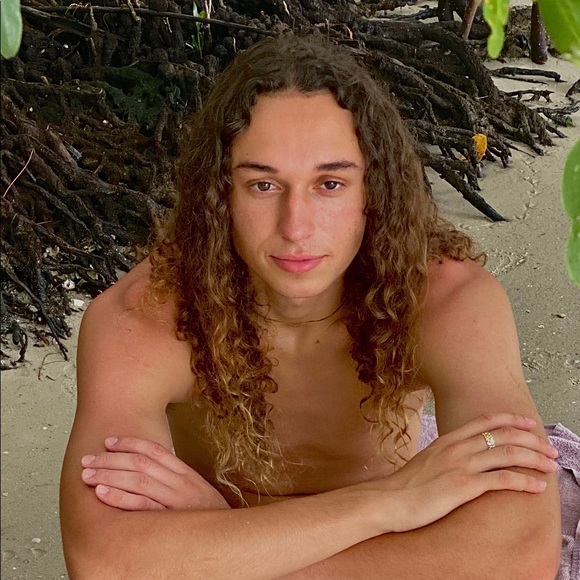 Profile Picture of Jimmie Logan (@jimmielogan) on Poshmark