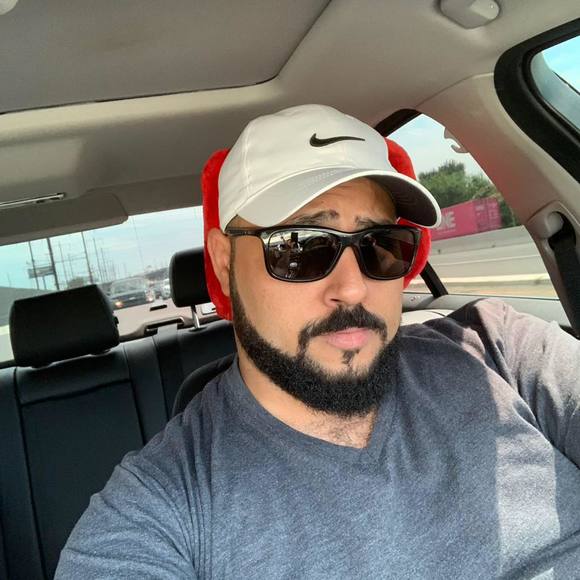 Profile Picture of Remoun Elgende (@remoun) on Poshmark