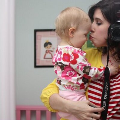 Profile Picture of Cindy (@thecupcakery) on Twitter