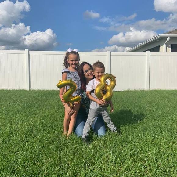 Profile Picture of Nitcha Cancel arguinzoni (@nitchac) on Poshmark