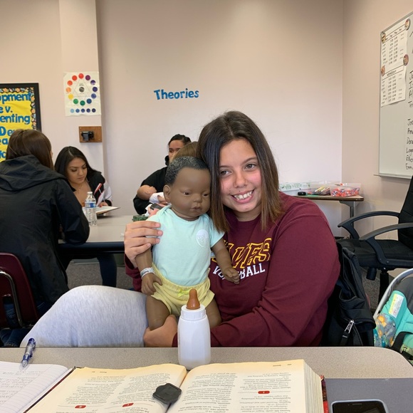 Profile Picture of Deena Muller (@deenaliliian) on Poshmark