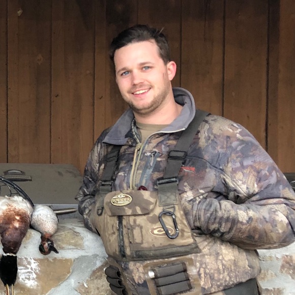 Profile Picture of Michael Mcgee (@mtmcgee126) on Poshmark