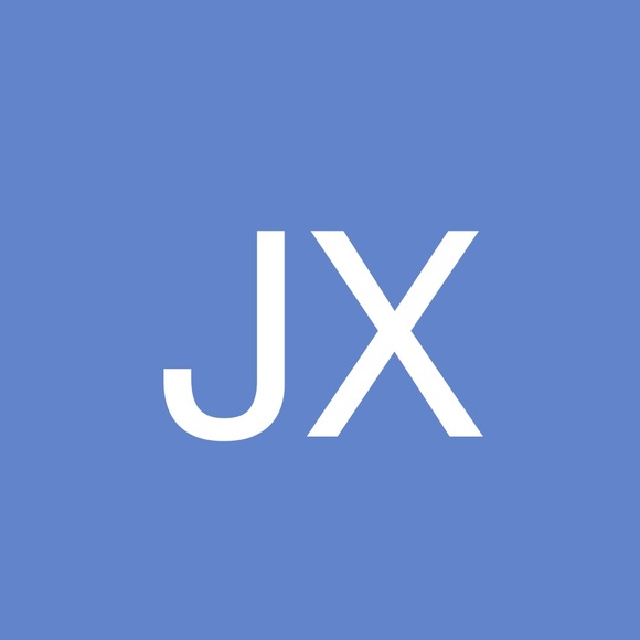 Profile Picture of Julian Xu (@jshoee6) on Poshmark