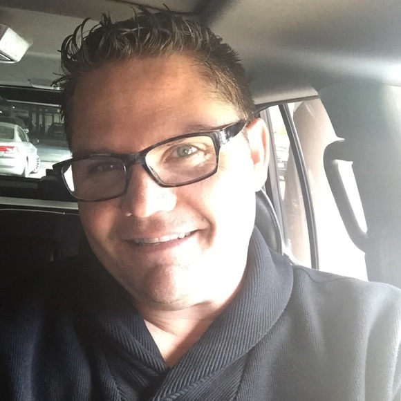 Profile Picture of Daniel Behrens (@dandaman0574) on Poshmark