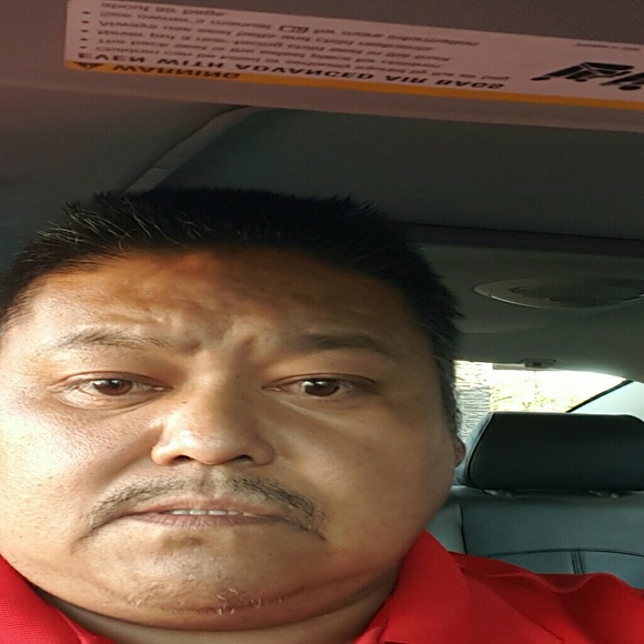 Profile Picture of Carl Cosay (@lehyilteeh) on Poshmark