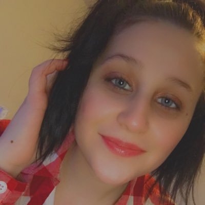Profile Picture of Alison René (@AlisonRen8) on Twitter