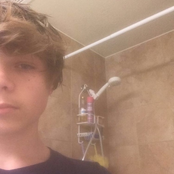 Profile Picture of Spencer Slavinski (@s_slavinski) on Poshmark