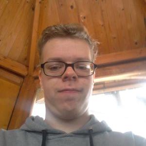 Profile Picture of Thomas Runge (@Toschii98) on Twitter