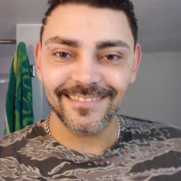 Profile Picture of Bruno Forrozeiro (@brunoforrozeiro) on Poshmark