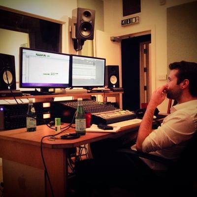 Profile Picture of Jim Ker. Blue Milk M (@bluemilkmusic) on Twitter