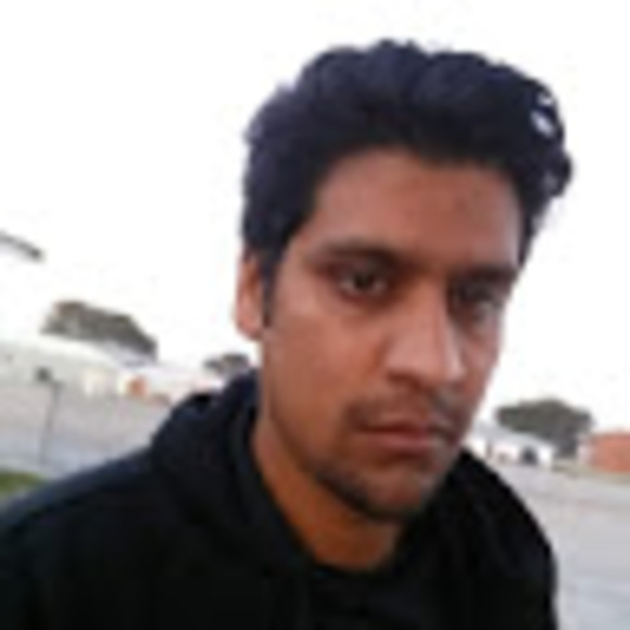 Profile Picture of Darryl Fortes (@darrylfortes) on Poshmark