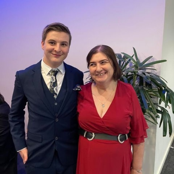 Profile Picture of Annette Rowley (@annetterowley) on Poshmark