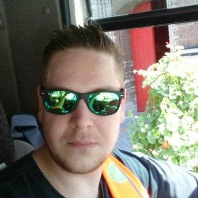 Profile Picture of Richard Basart (@RitchyDH) on Twitter