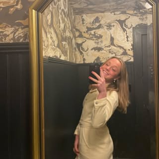 Profile Picture of Alexa Connors (@alexa_conn) on Instagram