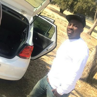 Profile Picture of Danic' (@DanSkholo) on Twitter