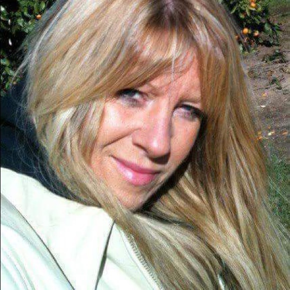 Profile Picture of Susan Sconiers (@susansconiers) on Poshmark