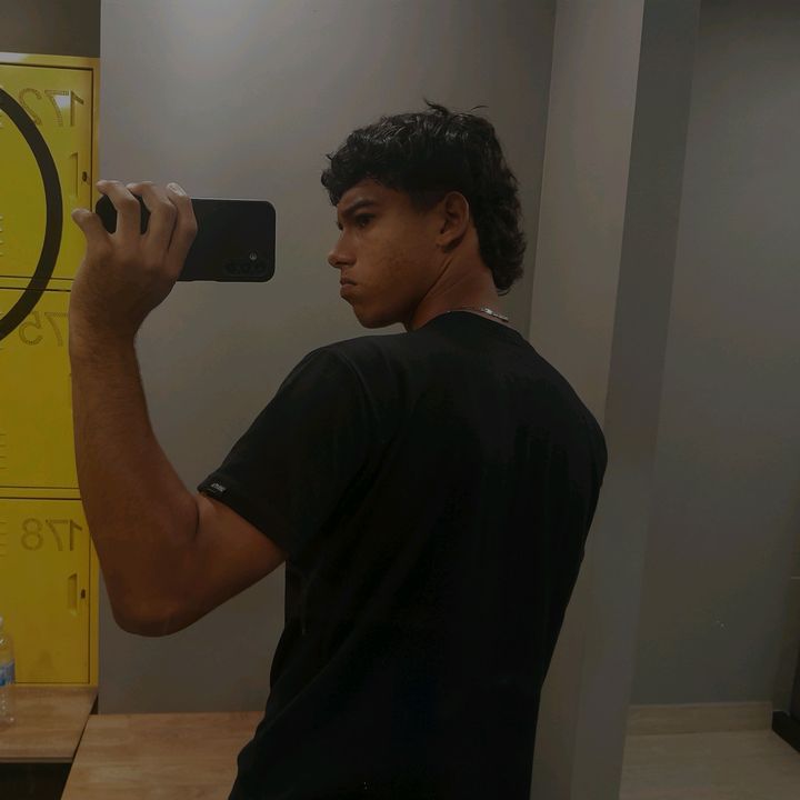 Profile Picture of Jhon_Etren (@jhon_etren) on Tiktok