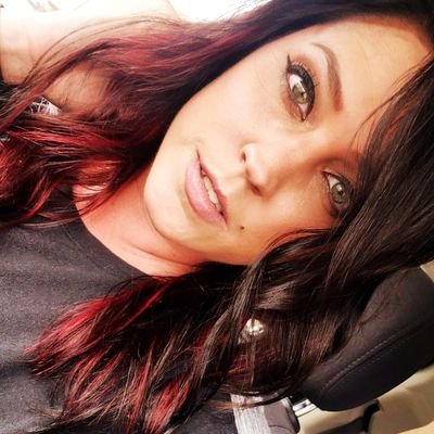 Profile Picture of Victoria (@_GeorgeSimmons_) on Twitter
