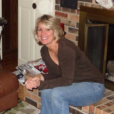 Profile Picture of Mary Beth Gast (@mudlakegast) on Twitter