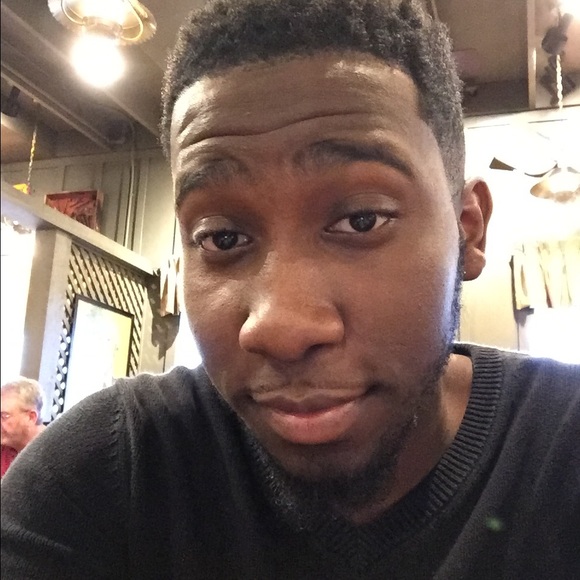 Profile Picture of Alexander Franklin (@alexander1026) on Poshmark