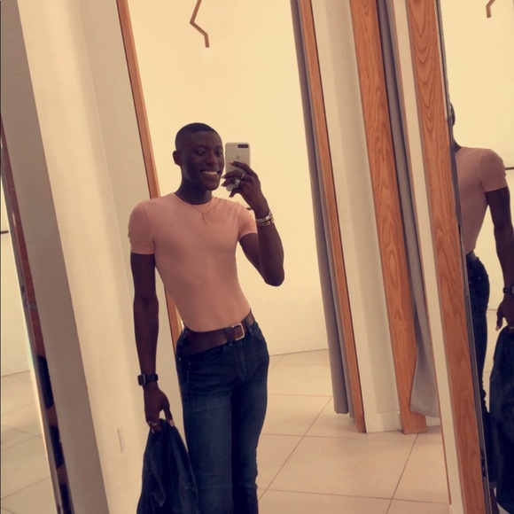 Profile Picture of Maurice Blevins (@moblev089) on Poshmark