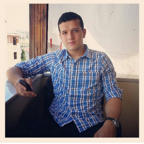 Profile Picture of Yavuz Mihmat (@yavuz21) on Poshmark