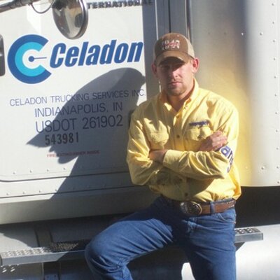 Profile Picture of Aaron Keebler (@TRUCKINITUP) on Twitter
