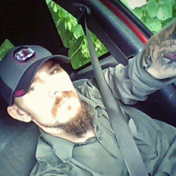 Profile Picture of Stephen Alberson (@stephenalberson) on Poshmark
