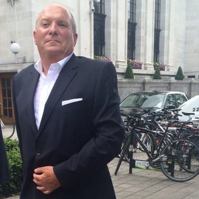 Profile Picture of Clive Lindemann (@clivelindemann) on Twitter