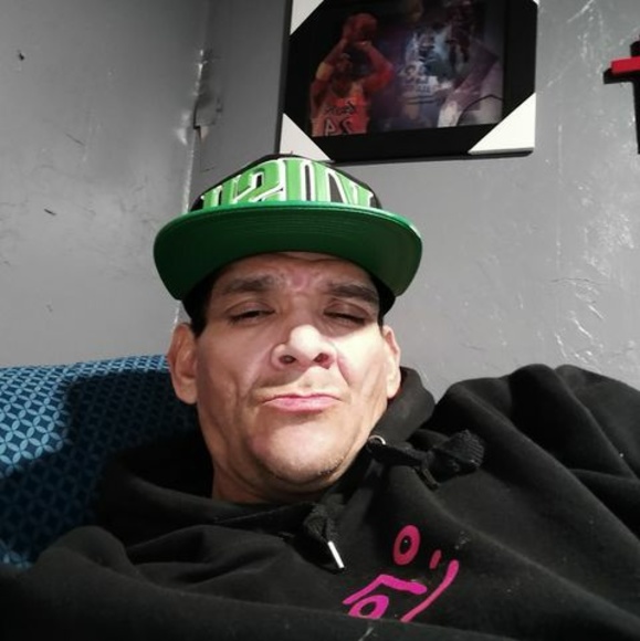 Profile Picture of Lorenzo Pacheco (@lorenzopache471) on Poshmark