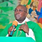 Profile Picture of Abbé Félix Fupi (@Abbé-Félix-Fupi) on Facebook