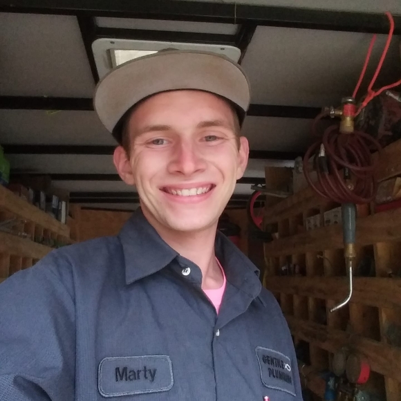 Profile Picture of Marty Aucoin (@martypaucoin) on Poshmark