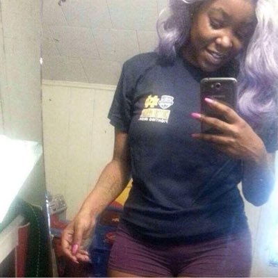 Profile Picture of Lainey Tiara Brooks (@ElaineJane731) on Twitter