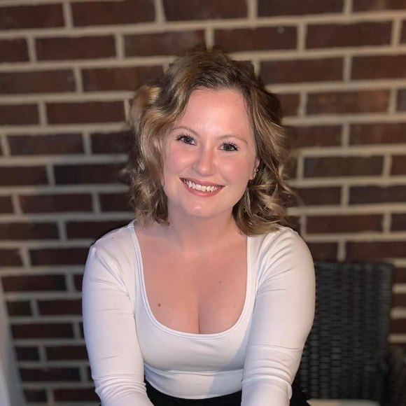 Profile Picture of Noelle Brooks (@brooksn4) on Poshmark