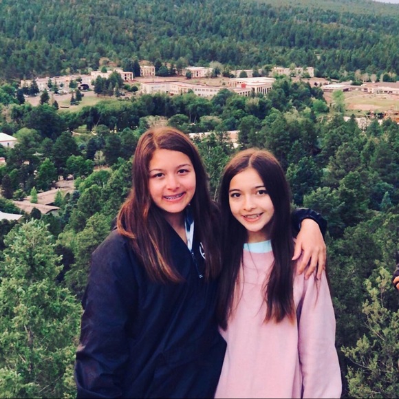 Profile Picture of Chloe Kim (@chloek158) on Poshmark