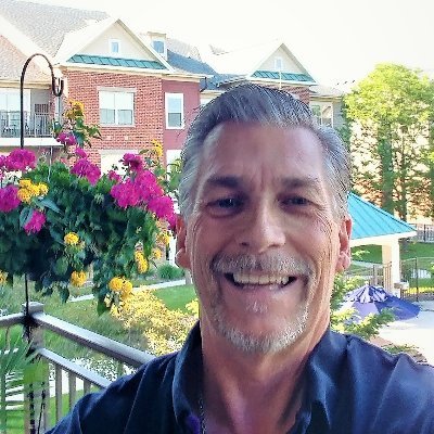 Profile Picture of Wayne Schultz (@fingerstash) on Twitter