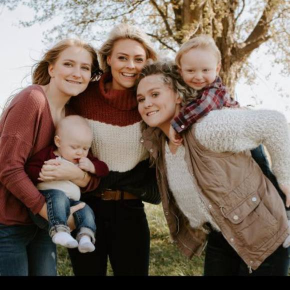 Profile Picture of Amy Gutschenritter (@gutschmom) on Poshmark