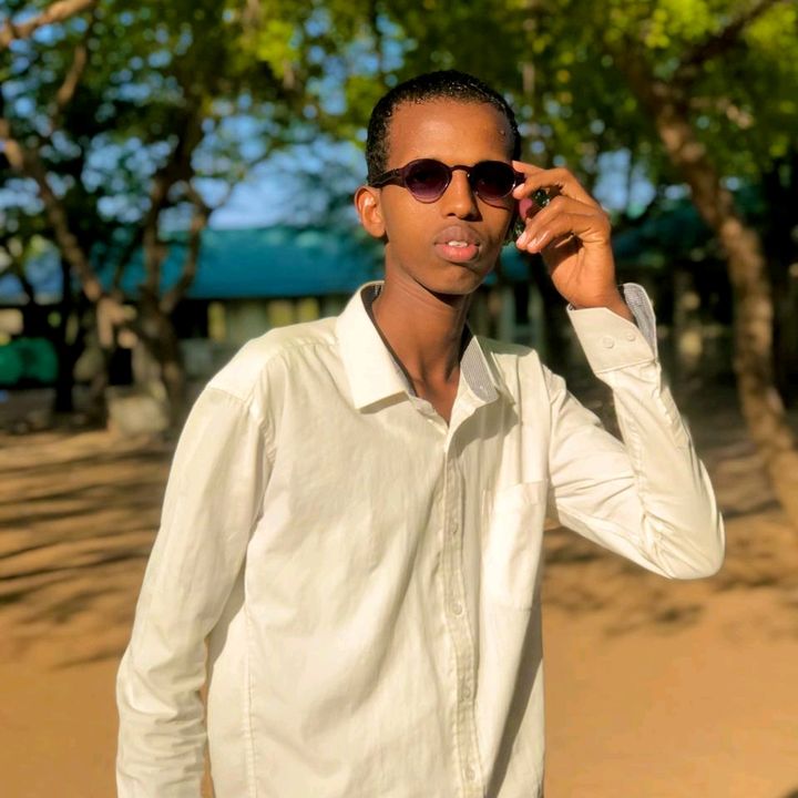 Profile Picture of Ivy Voss (@cuzey) on Tiktok