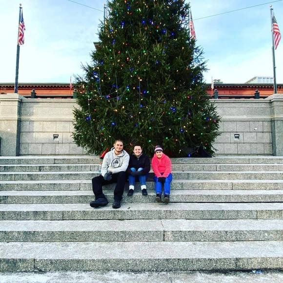 Profile Picture of Alyssa Benevides (@amare326) on Poshmark