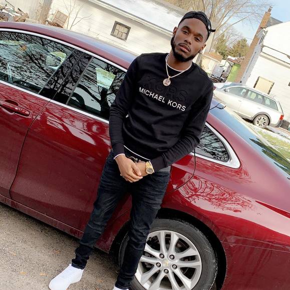 Profile Picture of Gilbert Davis (@bosstana) on Poshmark