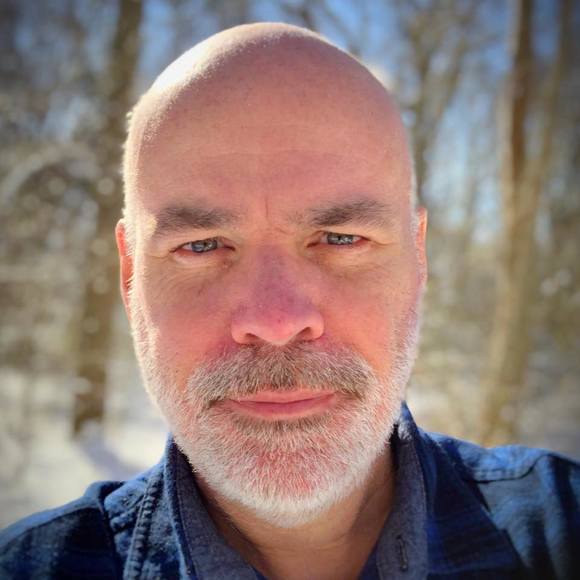 Profile Picture of David Robert (@lorielizabeth63) on Poshmark