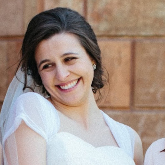 Profile Picture of Megan Turland (@meganturland) on Poshmark