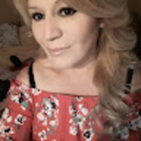 Profile Picture of Josefa casas Casas (@josefacasasc) on Poshmark