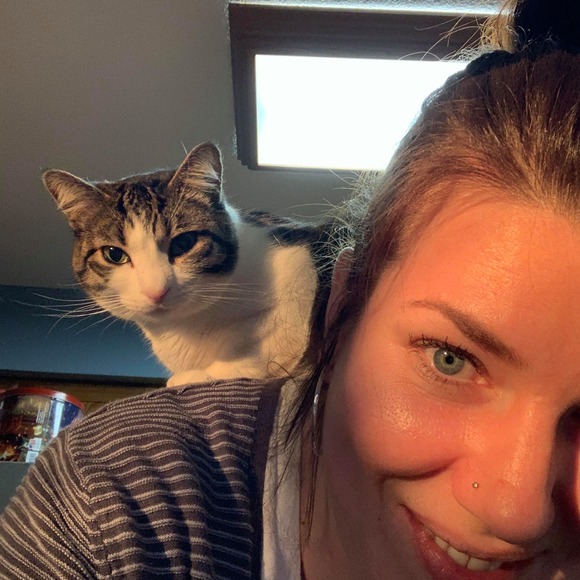 Profile Picture of Jana Pranzo (@jrpranzo) on Poshmark