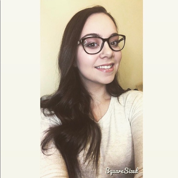 Profile Picture of Maiya Raggiani (@maiya1125) on Poshmark