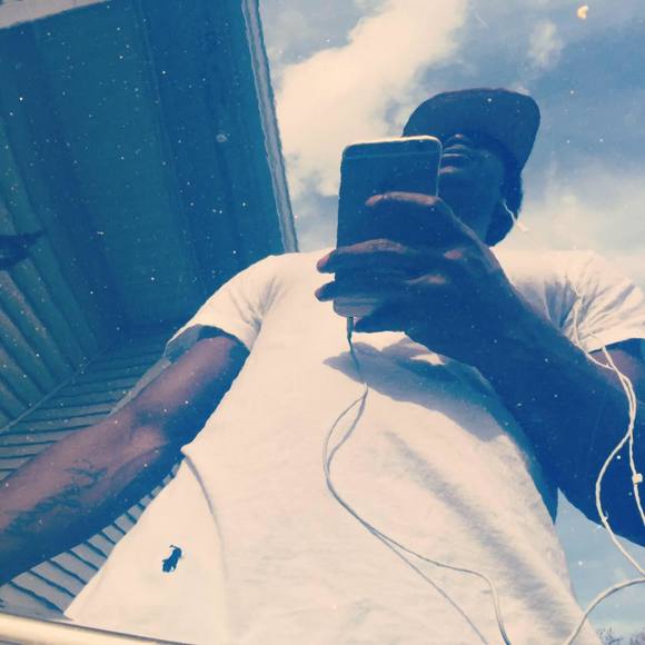 Profile Picture of Tyrone Hines (@tyweeeezzzzzy12) on Poshmark