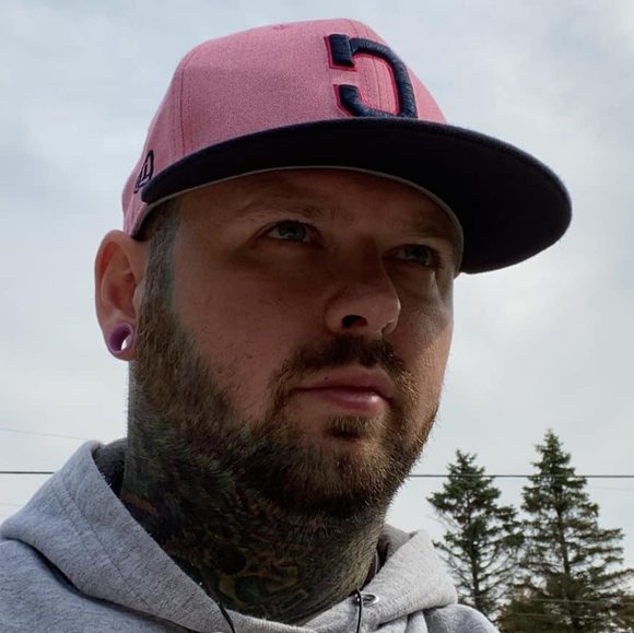 Profile Picture of Greg Kovach (@gregskustom) on Poshmark