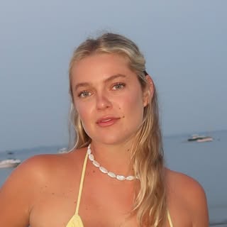 Profile Picture of Ella James Miller (@ellamiller) on Instagram