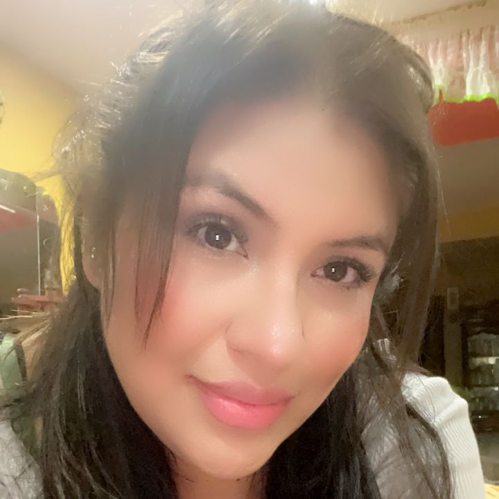 Profile Picture of Cindy Vizcarra Ara (@cindyvizcarraara) on Tiktok